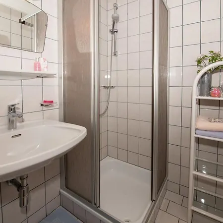 Appartement-pension Fahrnberggut * ראוריס