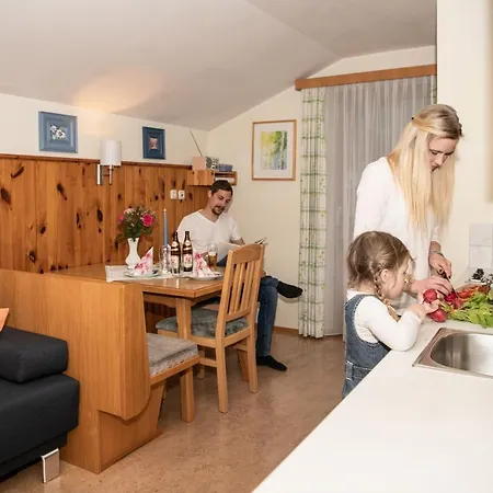 Appartement-pension Fahrnberggut アパート